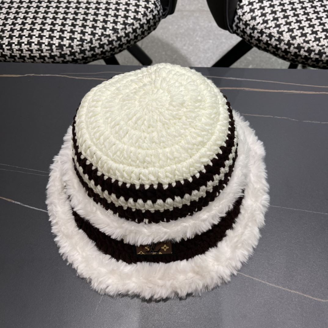 Louis Vuitton Caps